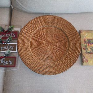 Bundle of 3 festive holiday decor items